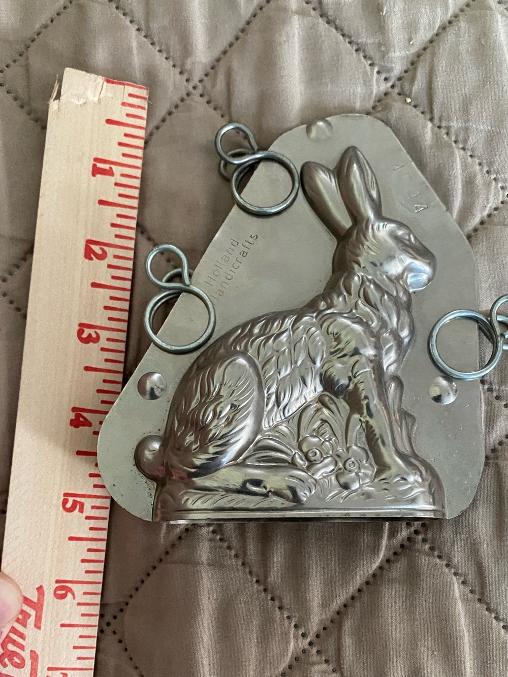 Vintage Holland Handicrafts Rabbit 4044 Bunny Chocolate Mold - Picture 9 of 10
